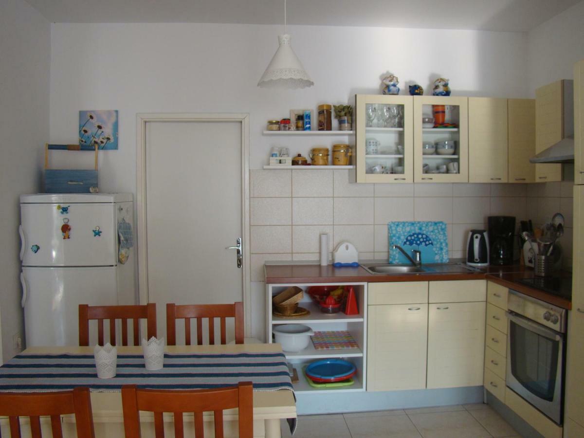 Apartman Martic Клек Екстериор снимка